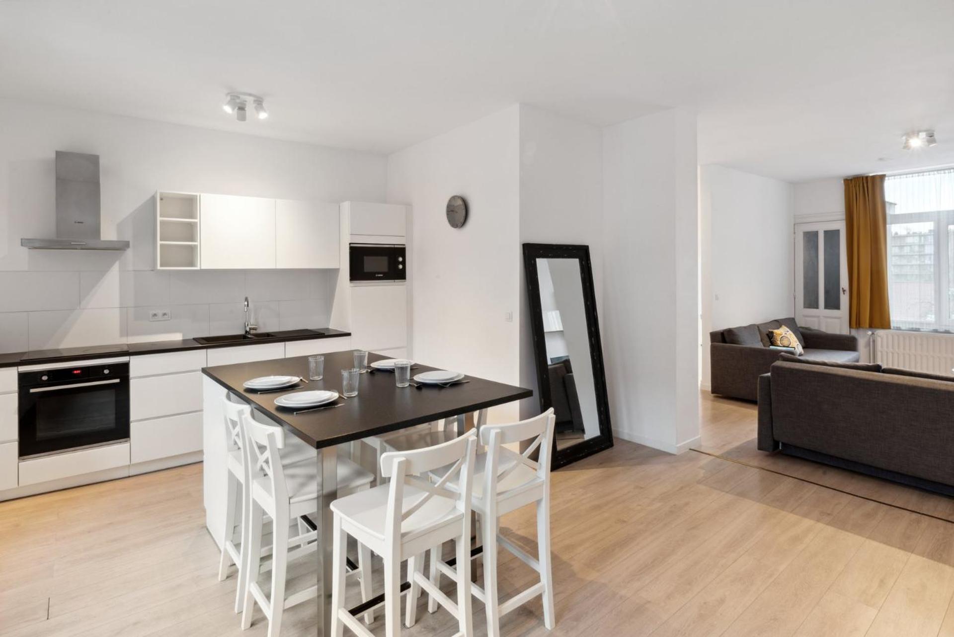 Apartment In Brussels, Degroux By Homenhancement Sa מראה חיצוני תמונה